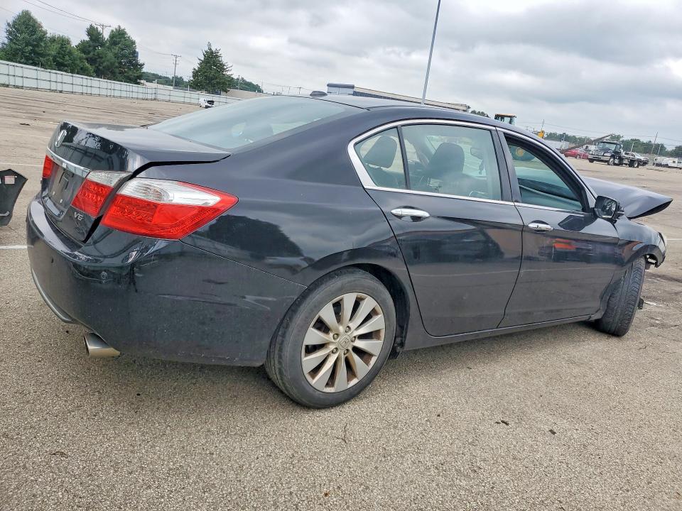 60017836 :رقم المزاد ، 1HGCR3F85DA033322 vin ، 2013 Honda Accord مزاد بيع