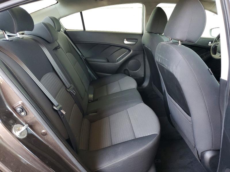 61231656 :رقم المزاد ، 3KPFL4A75HE132923 vin ، 2017 Kia Forte مزاد بيع