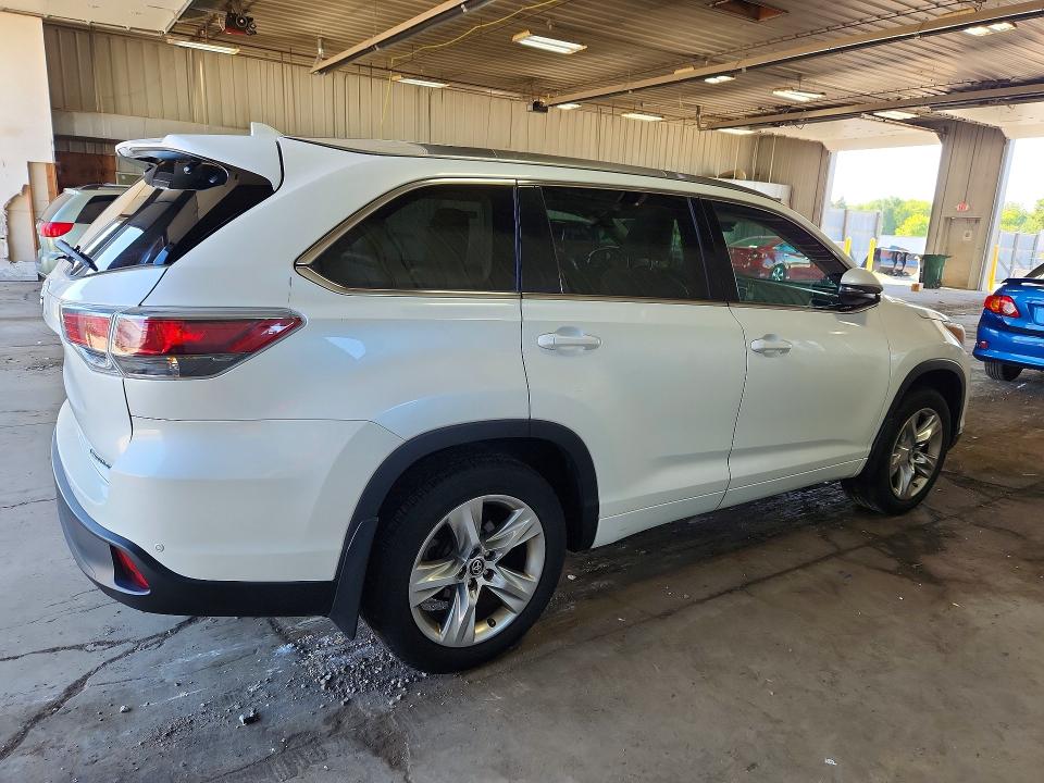 Продажа на аукционе авто 2016 Toyota Highlander, vin: 5TDDKRFH7GS314328, номер лота: 61257066