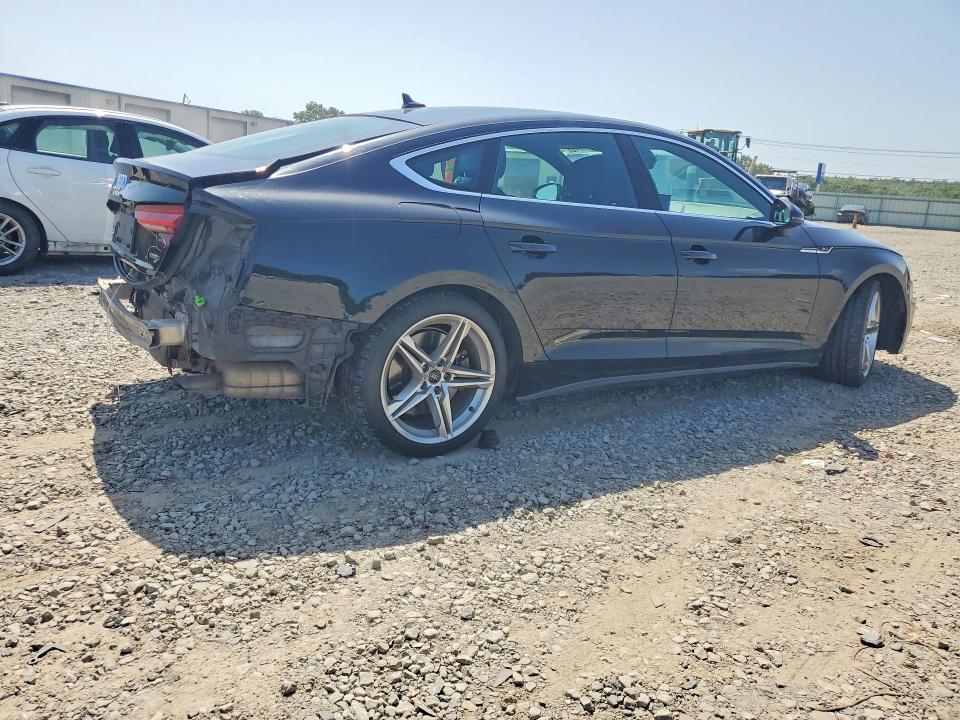 60859616 :رقم المزاد ، WAUDACF54NA013349 vin ، 2022 Audi A5 مزاد بيع