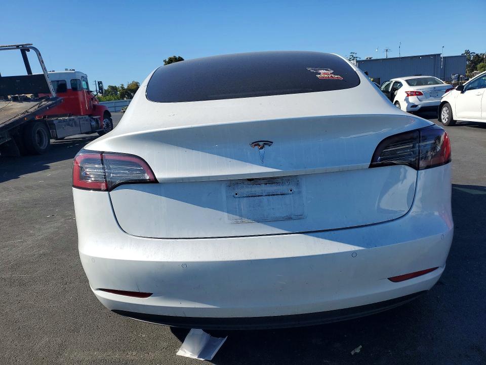Продажа на аукционе авто 2021 Tesla Model 3, vin: 5YJ3E1EA2MF096694, номер лота: 62884116