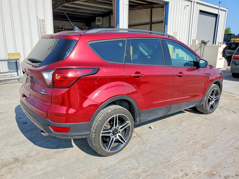 Продаж на аукціоні авто 2019 Ford Escape, vin: 1FMCU9HDXKUB20862, номер лоту: 62092186