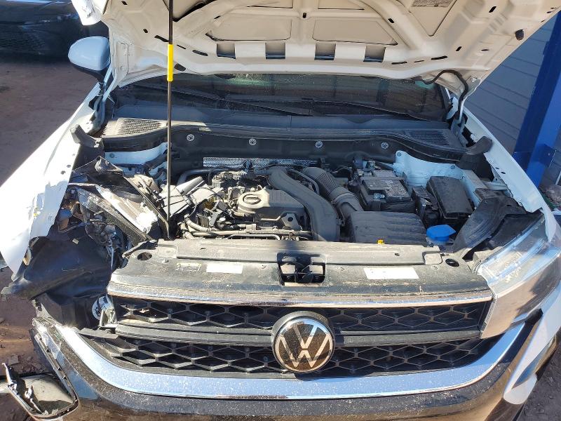 61821996 :رقم المزاد ، 3VVEX7B24RM093626 vin ، 2024 Volkswagen Taos مزاد بيع