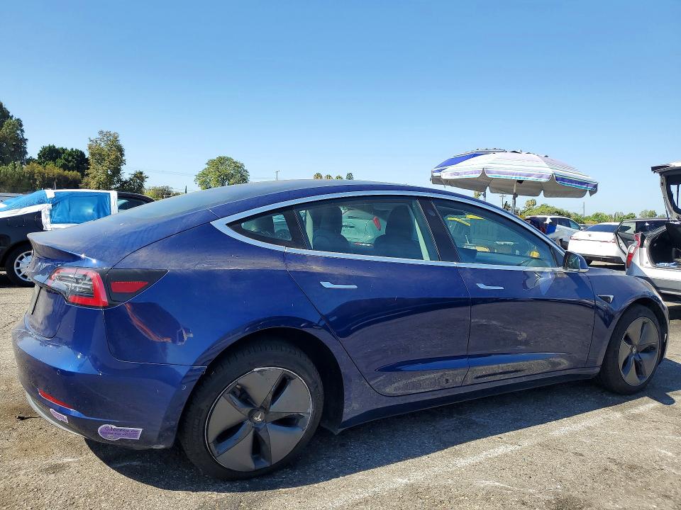 Продаж на аукціоні авто 2018 Tesla Model 3, vin: 5YJ3E1EA2JF161085, номер лоту: 58729926