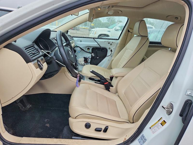59649326 :رقم المزاد ، 1VWBA7A35JC031488 vin ، 2018 Volkswagen Passat مزاد بيع