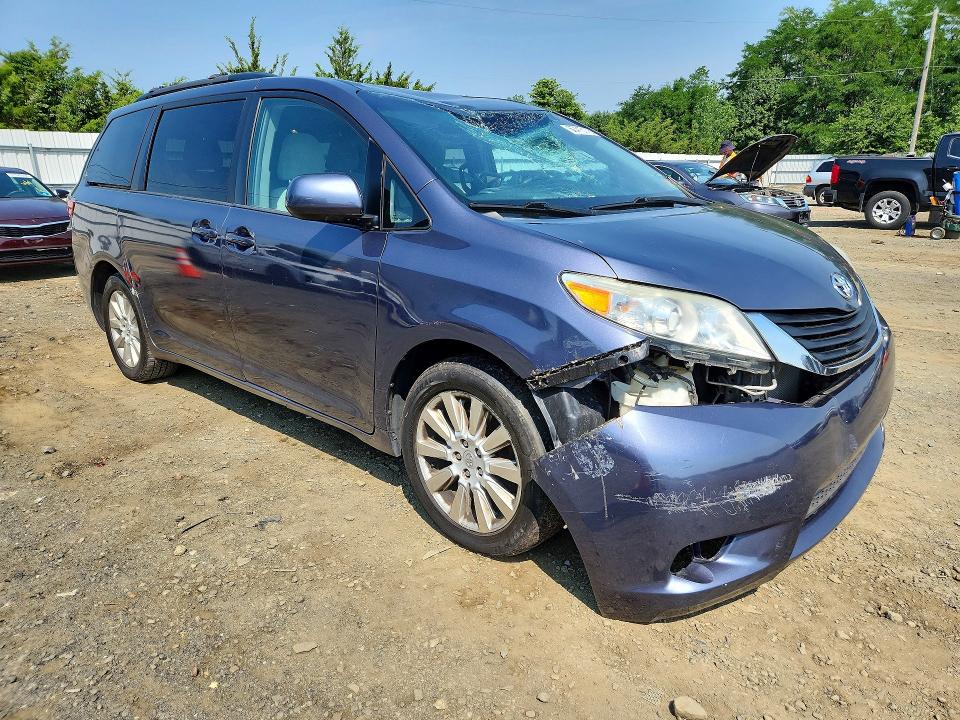 2015 Toyota Sienna მანქანა იყიდება აუქციონზე, vin: 5TDJK3DC3FS123298, აუქციონის ნომერი: 60415116
