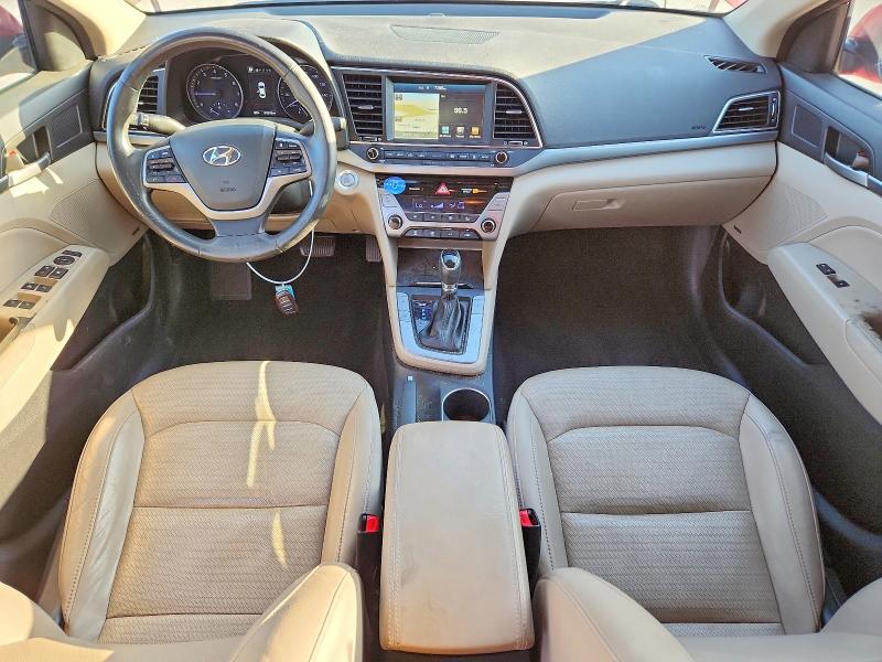 58585816 :رقم المزاد ، 5NPD84LF3HH205571 vin ، 2017 Hyundai Elantra مزاد بيع