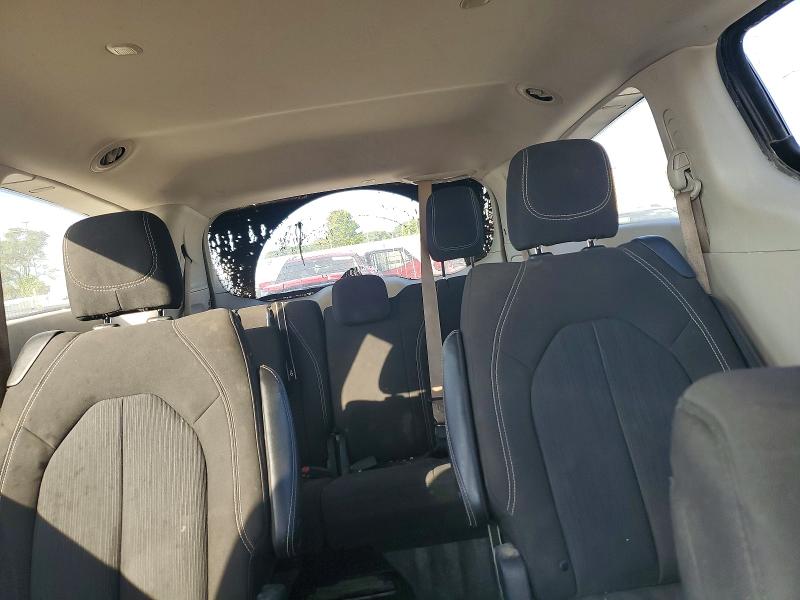 59336646 :رقم المزاد ، 2C4RC1CG7NR105192 vin ، 2022 Chrysler Voyager مزاد بيع