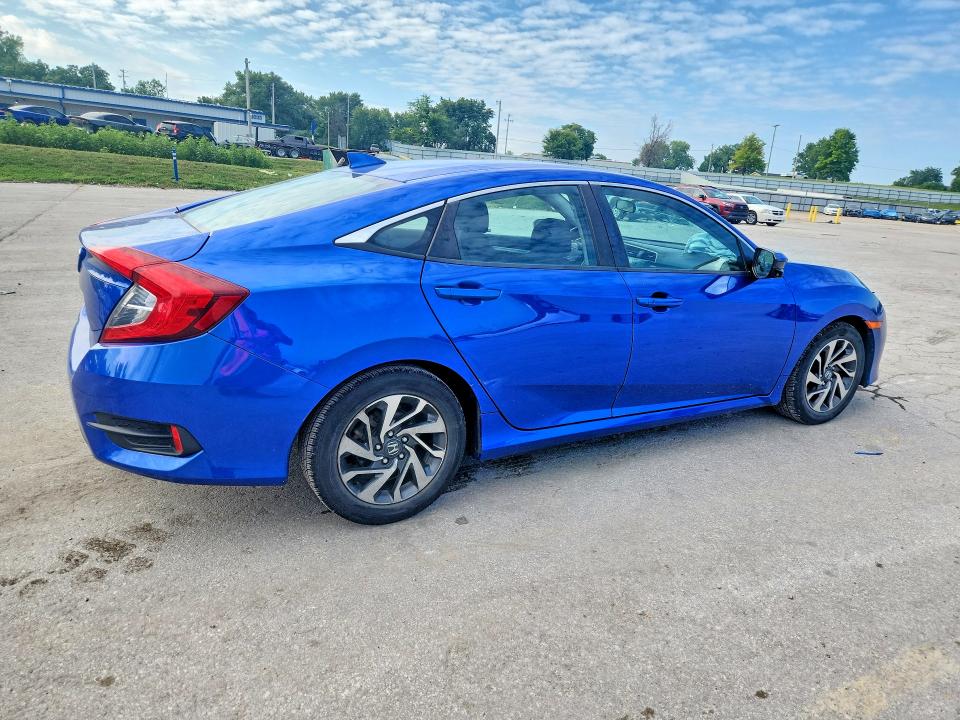 2017 Honda Civic მანქანა იყიდება აუქციონზე, vin: 19XFC2F73HE069639, აუქციონის ნომერი: 61363916