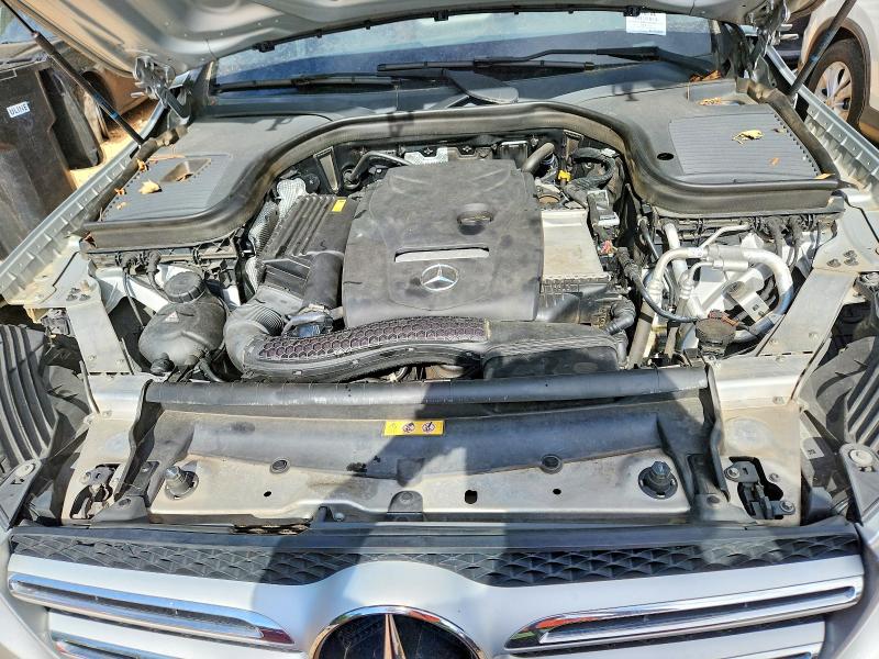 62230926 :رقم المزاد ، WDC0G4JB0HV008563 vin ، 2017 Mercedes-benz Glc مزاد بيع