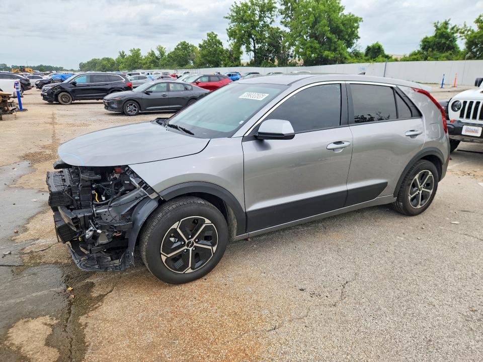2026 Kia Niro მანქანა იყიდება აუქციონზე, vin: KNDCP3LE5T5322688, აუქციონის ნომერი: 60390606
