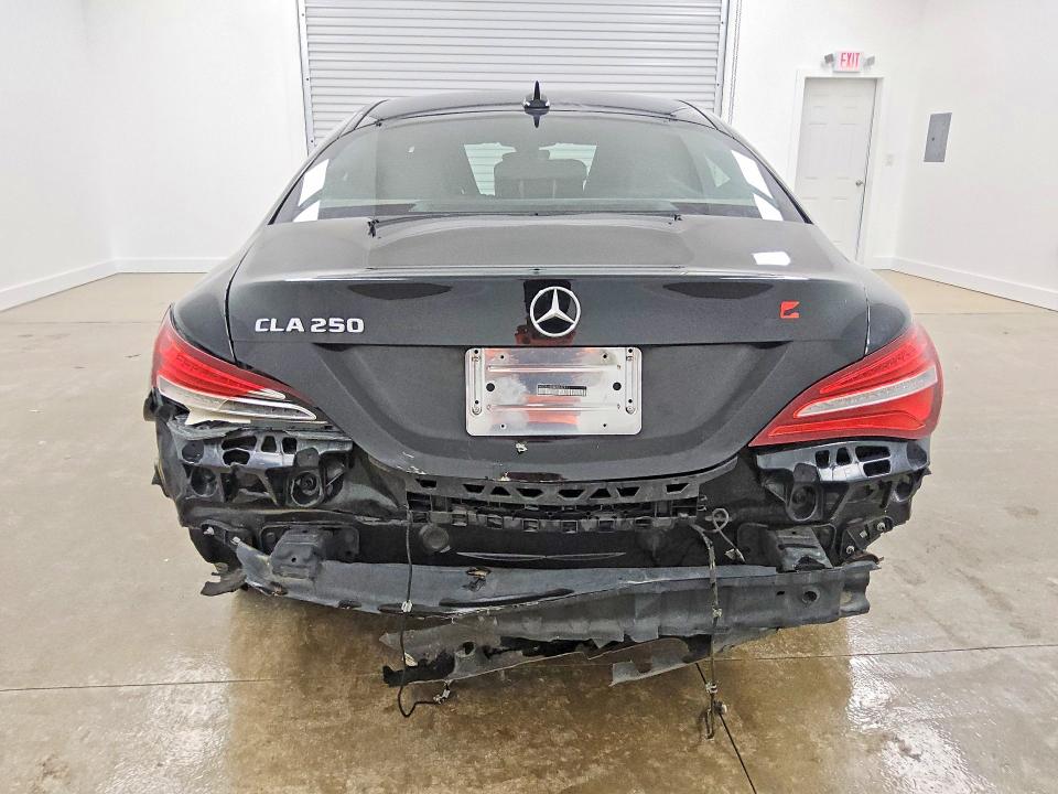 85771075 :رقم المزاد ، WDDSJ4EB8KN742911 vin ، 2019 Mercedes-benz Cla مزاد بيع