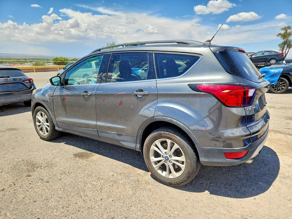 61218006 :رقم المزاد ، 1FMCU9HD1KUA35182 vin ، 2019 Ford Escape مزاد بيع