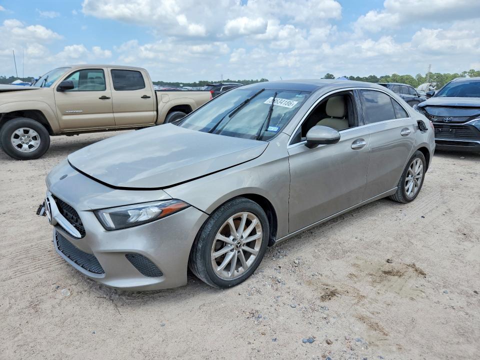 58634186 :رقم المزاد ، W1K3G4EB1MJ266482 vin ، 2021 Mercedes-benz A مزاد بيع