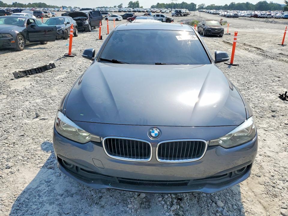 Продаж на аукціоні авто 2017 Bmw 320, vin: WBA8A9C59HK620502, номер лоту: 62778336