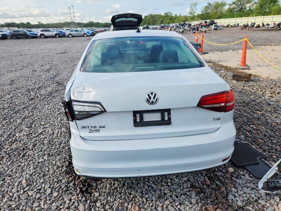 Продаж на аукціоні авто 2018 Volkswagen Jetta, vin: 3VWDB7AJ3JM221826, номер лоту: 61736836