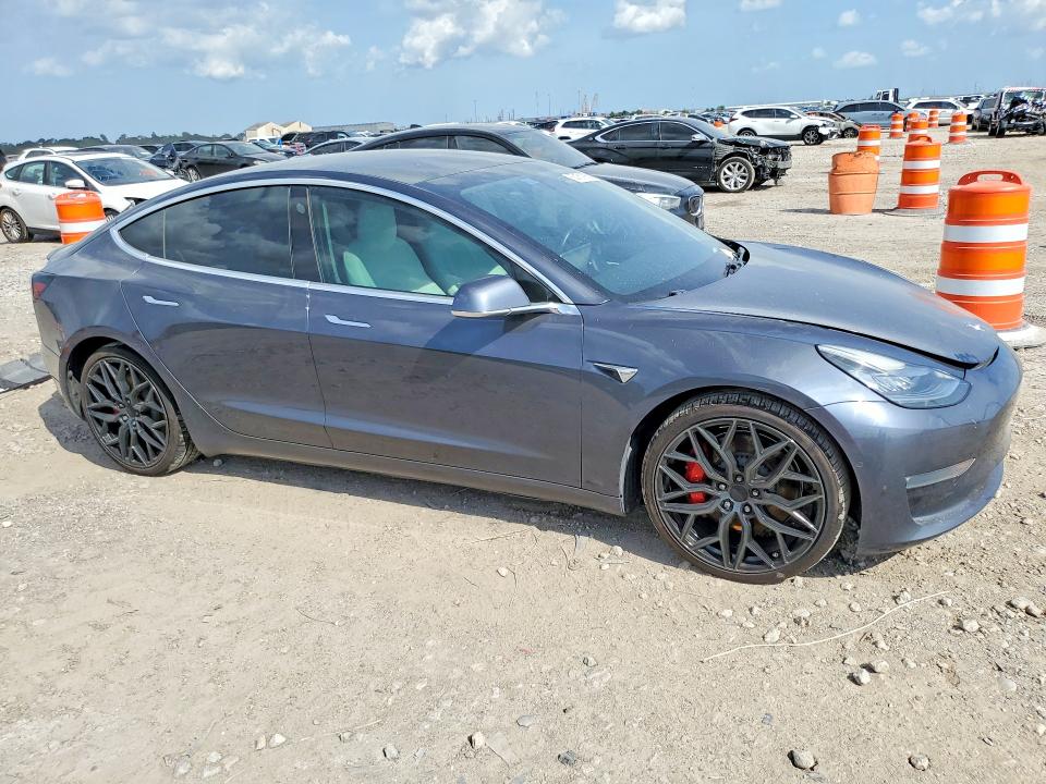 Продаж на аукціоні авто 2019 Tesla Model 3, vin: 5YJ3E1EB3KF393382, номер лоту: 63181186