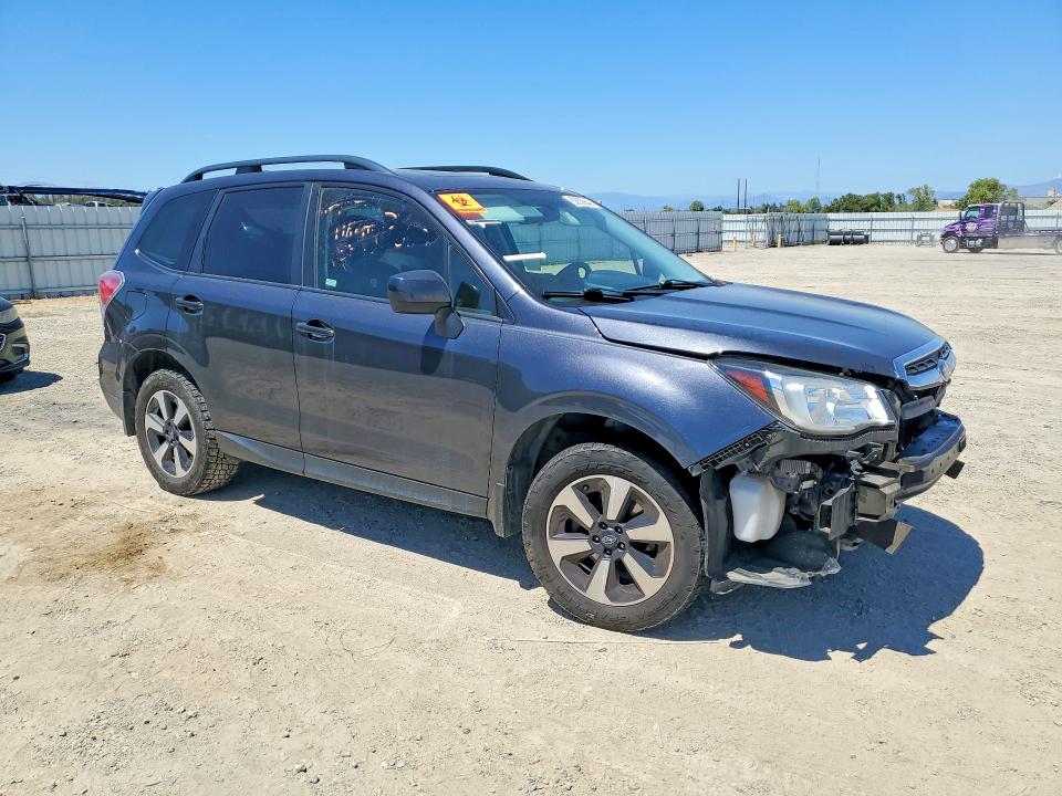 62836846 :رقم المزاد ، JF2SJAEC9JH476122 vin ، 2018 Subaru Forester مزاد بيع