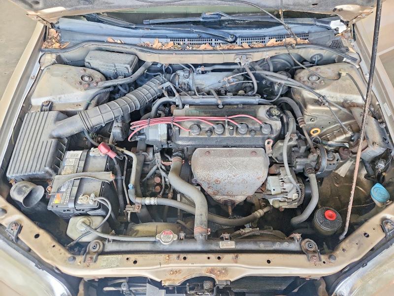 60380506 :رقم المزاد ، 1HGCG66521A052600 vin ، 2001 Honda Accord مزاد بيع