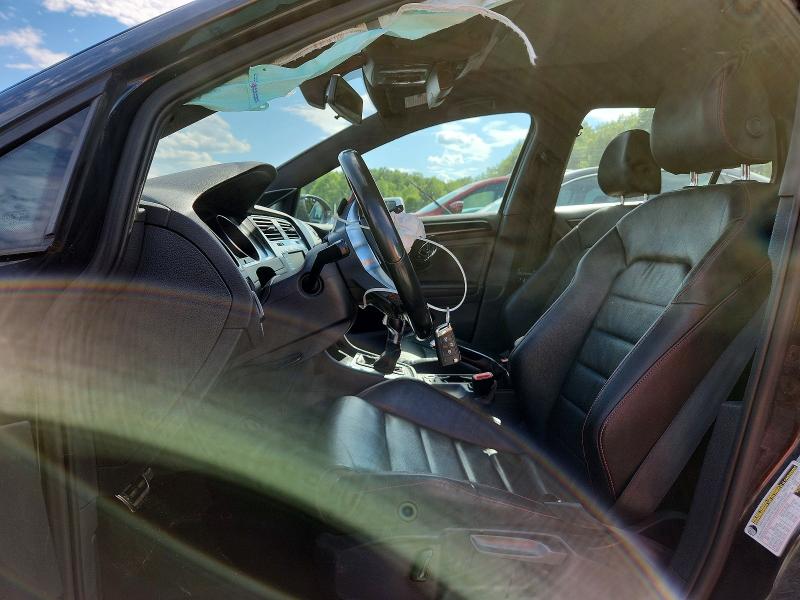 60530976 :رقم المزاد ، 3VW447AU7HM018744 vin ، 2017 Volkswagen Gti مزاد بيع