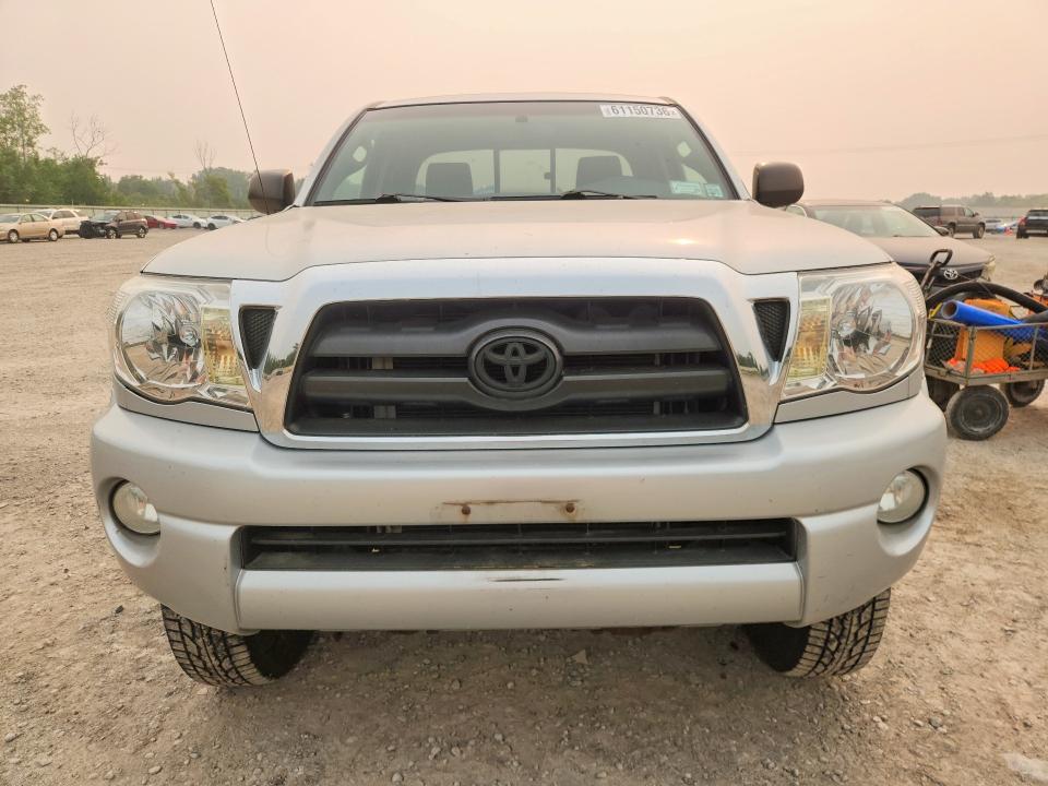 61150736 :رقم المزاد ، 5TEUU42N16Z218253 vin ، 2006 Toyota Tacoma مزاد بيع