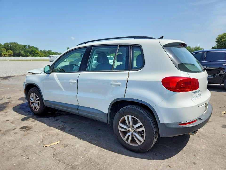 2017 Volkswagen Tiguan მანქანა იყიდება აუქციონზე, vin: WVGAV7AX4HW513010, აუქციონის ნომერი: 60559346