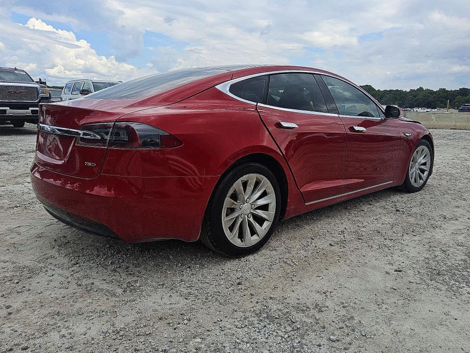56339466 :رقم المزاد ، 5YJSA1E26GF160840 vin ، 2016 Tesla Model S مزاد بيع