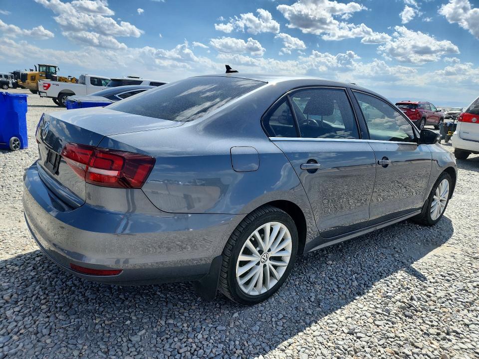 61777726 :رقم المزاد ، 3VWL07AJXGM248886 vin ، 2016 Volkswagen Jetta مزاد بيع
