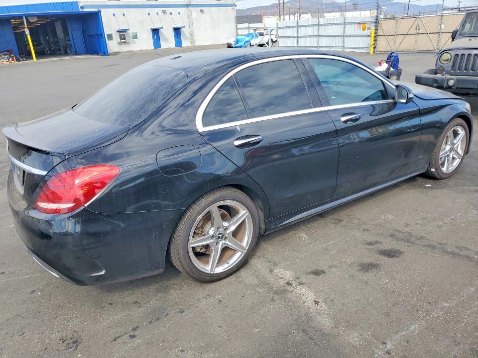 Продажа на аукционе авто 2018 Mercedes-benz C, vin: 55SWF4JB0JU264031, номер лота: 61000616
