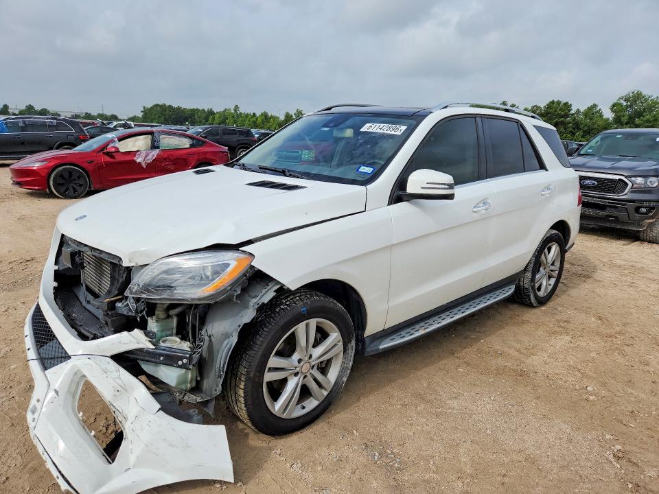 61142896 :رقم المزاد ، 4JGDA0EBXFA585712 vin ، 2015 Mercedes-benz Ml مزاد بيع