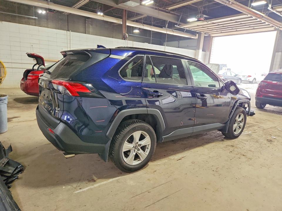 61286806 :رقم المزاد ، JTMP1RFV3KD029037 vin ، 2019 Toyota Rav4 مزاد بيع