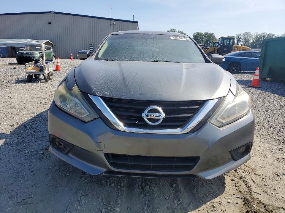 Продаж на аукціоні авто 2018 Nissan Altima, vin: 1N4AL3AP5JC124148, номер лоту: 58848596