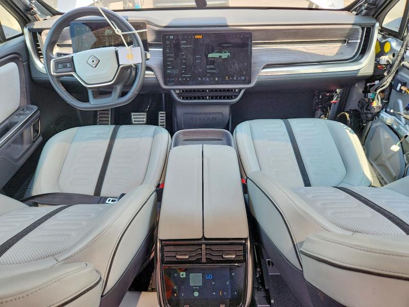 Продажа на аукционе авто 2024 Rivian R1s, vin: 7PDSGCBA9RN041425, номер лота: 61918686