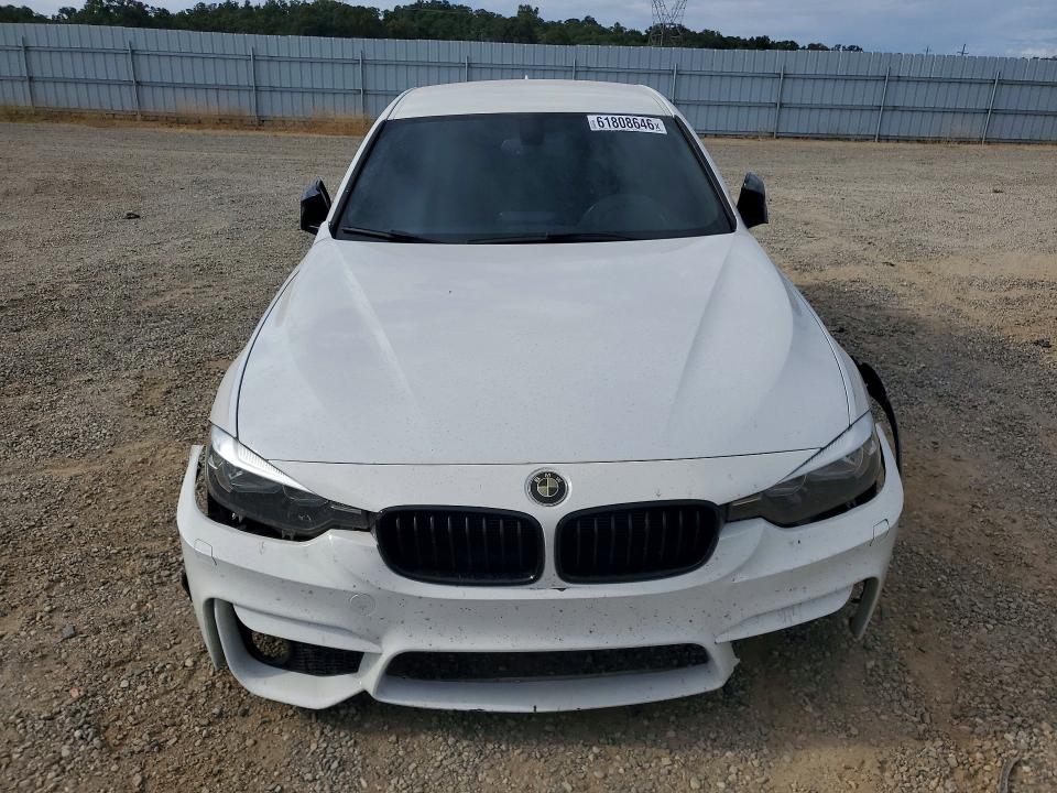 61808646 :رقم المزاد ، WBA8E9G50GNU28414 vin ، 2016 Bmw 328 مزاد بيع