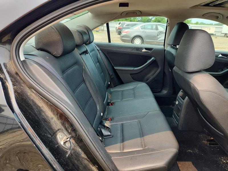 61181076 :رقم المزاد ، 3VWDP7AJ7CM410502 vin ، 2012 Volkswagen Jetta مزاد بيع