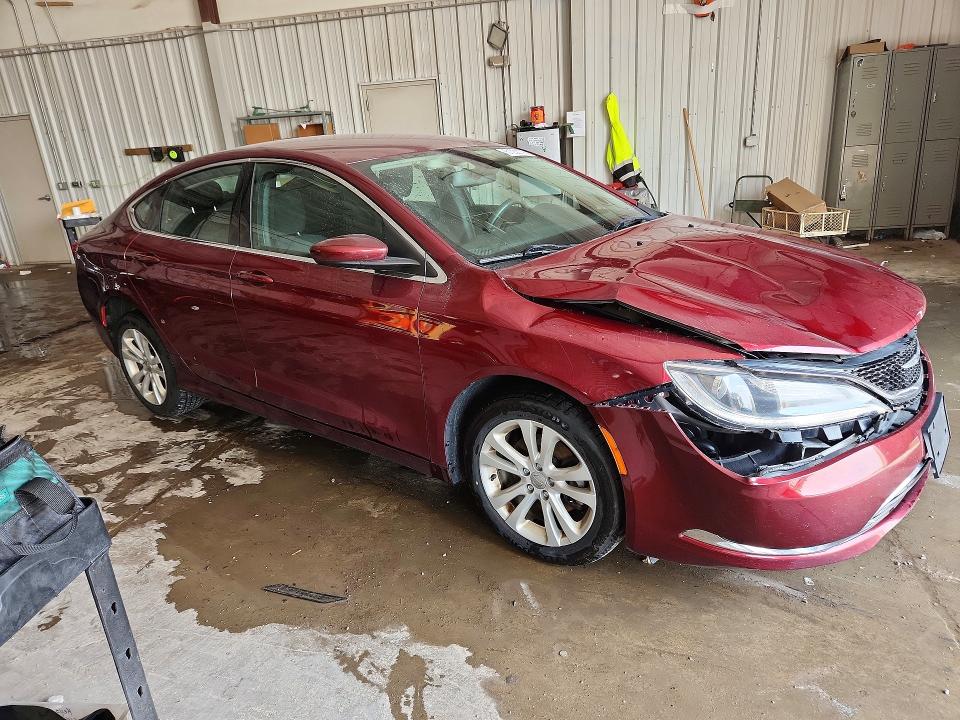 61230776 :رقم المزاد ، 1C3CCCAB1FN634892 vin ، 2015 Chrysler 200 مزاد بيع