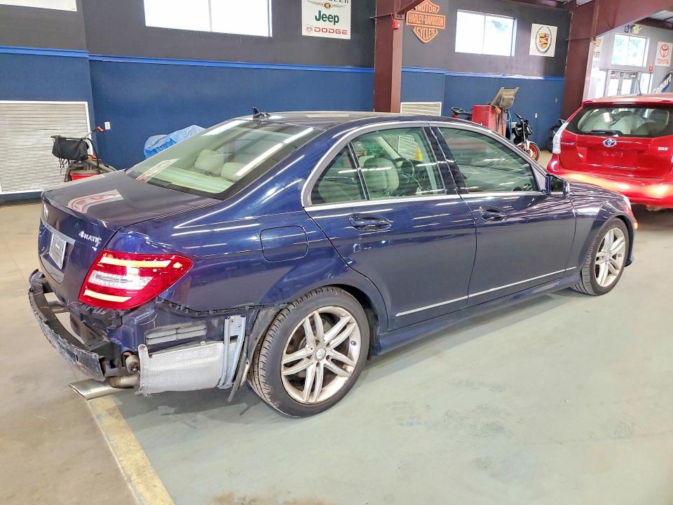 58755956 :رقم المزاد ، WDDGF8BB8CA640259 vin ، 2012 Mercedes-benz C مزاد بيع