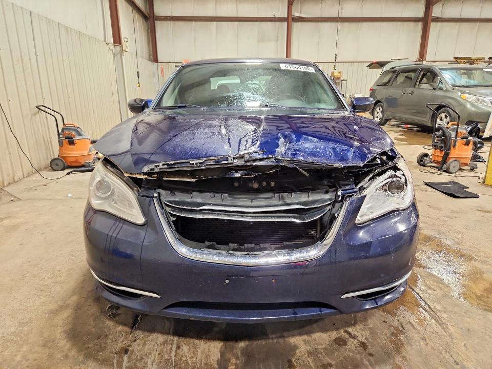 2013 Chrysler 200 მანქანა იყიდება აუქციონზე, vin: 1C3CCBBG0DN569437, აუქციონის ნომერი: 61560106