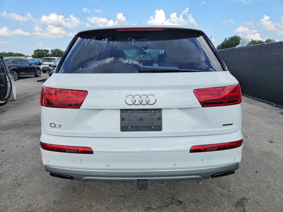 Продажа на аукционе авто 2018 Audi Q7, vin: WA1LHAF77JD035283, номер лота: 61667976