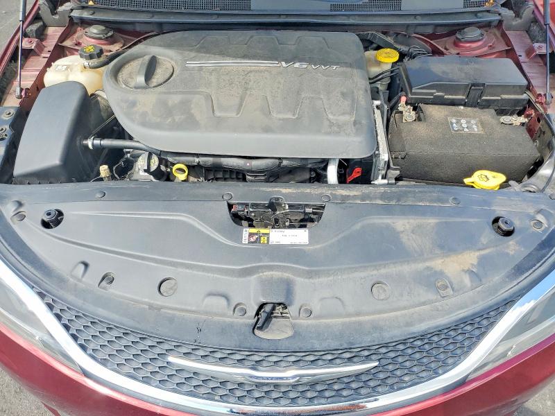 62981956 :رقم المزاد ، 1C3CCCEG7FN551070 vin ، 2015 Chrysler 200 مزاد بيع