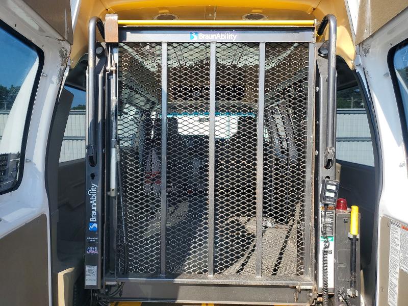 61369506 :رقم المزاد ، 1FTNE24W89DA84589 vin ، 2009 Ford Econoline مزاد بيع