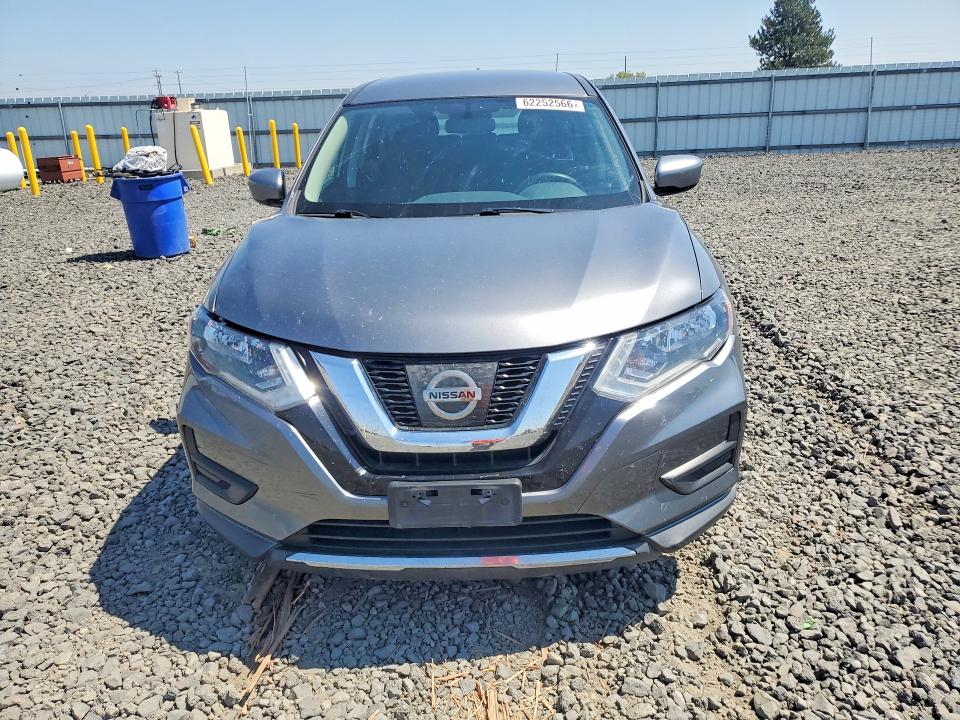 2017 Nissan Rogue მანქანა იყიდება აუქციონზე, vin: KNMAT2MVXHP618992, აუქციონის ნომერი: 62252566