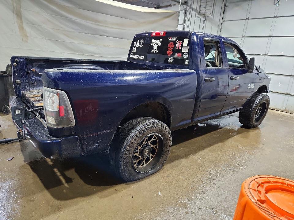 63334726 :رقم المزاد ، 1C6RR7FG0JS221492 vin ، 2018 Ram 1500 مزاد بيع