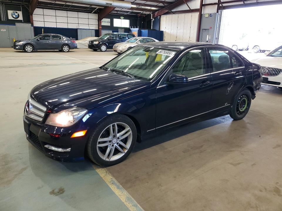 58755956 :رقم المزاد ، WDDGF8BB8CA640259 vin ، 2012 Mercedes-benz C مزاد بيع