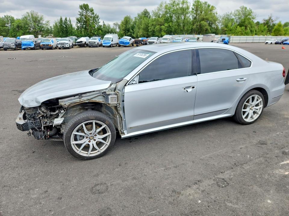 2017 Volkswagen Passat მანქანა იყიდება აუქციონზე, vin: 1VWBT7A32HC077557, აუქციონის ნომერი: 59195296