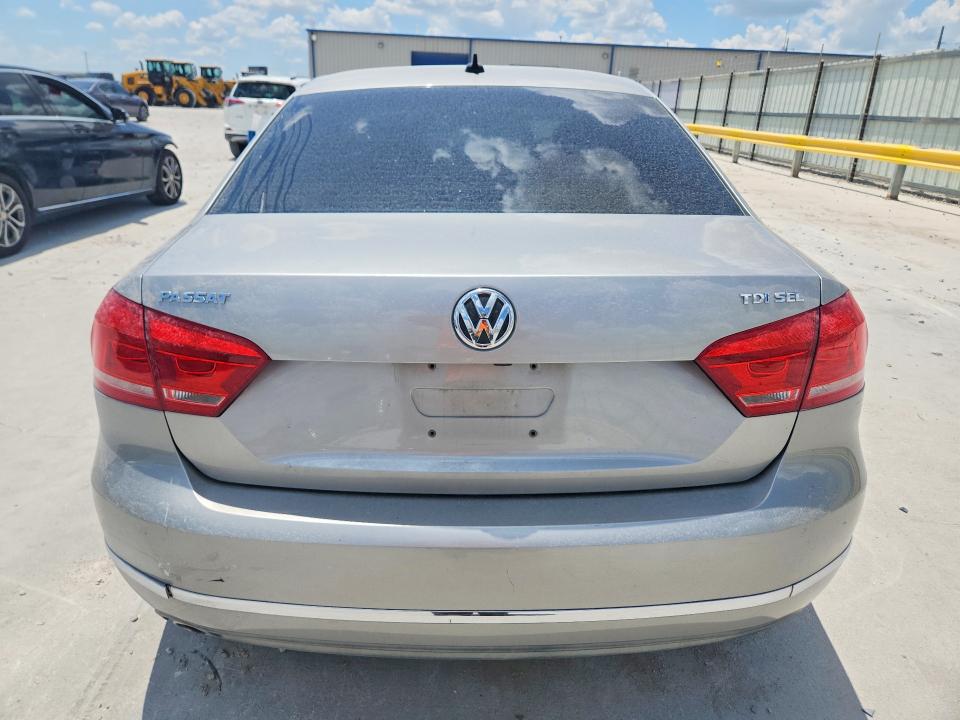 60045316 :رقم المزاد ، 1VWCN7A32EC087242 vin ، 2014 Volkswagen Passat مزاد بيع