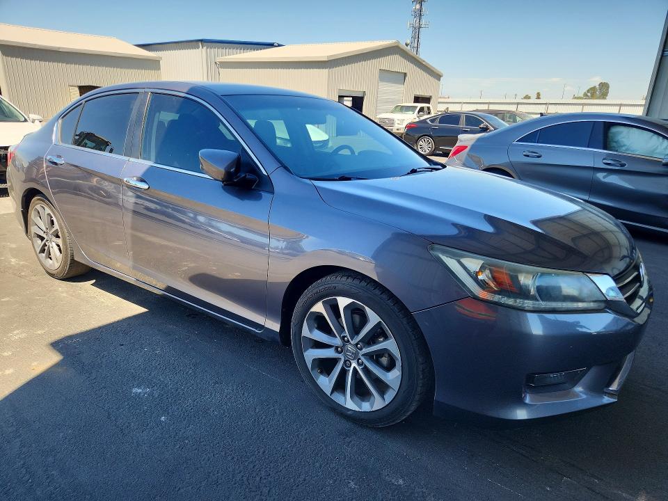 Aukcja sprzedaży 2015 Honda Accord, vin: 1HGCR2F58FA210075, numer aukcji: 61677066