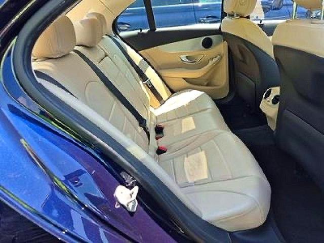 Продажа на аукционе авто 2017 Mercedes-benz C, vin: 55SWF4KBXHU216920, номер лота: 63327456
