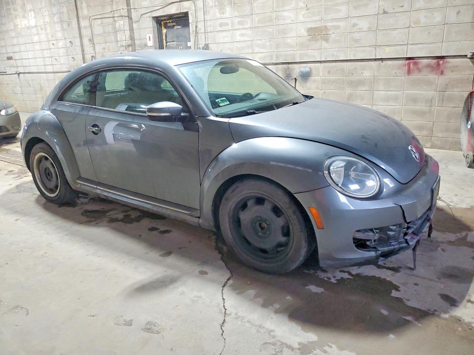 2012 Volkswagen Beetle მანქანა იყიდება აუქციონზე, vin: 3VWJP7AT6CM606127, აუქციონის ნომერი: 63129236
