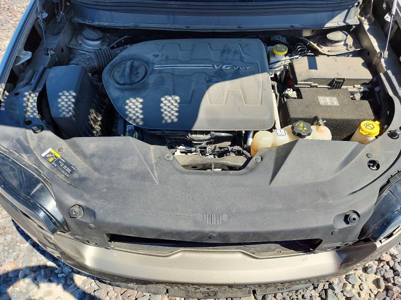 60809036 :رقم المزاد ، 1C4PJLMX4MD199668 vin ، 2021 Jeep Cherokee مزاد بيع
